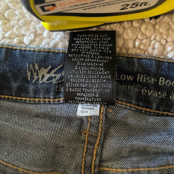 Mossimo Jeans - Picture 12 of 13